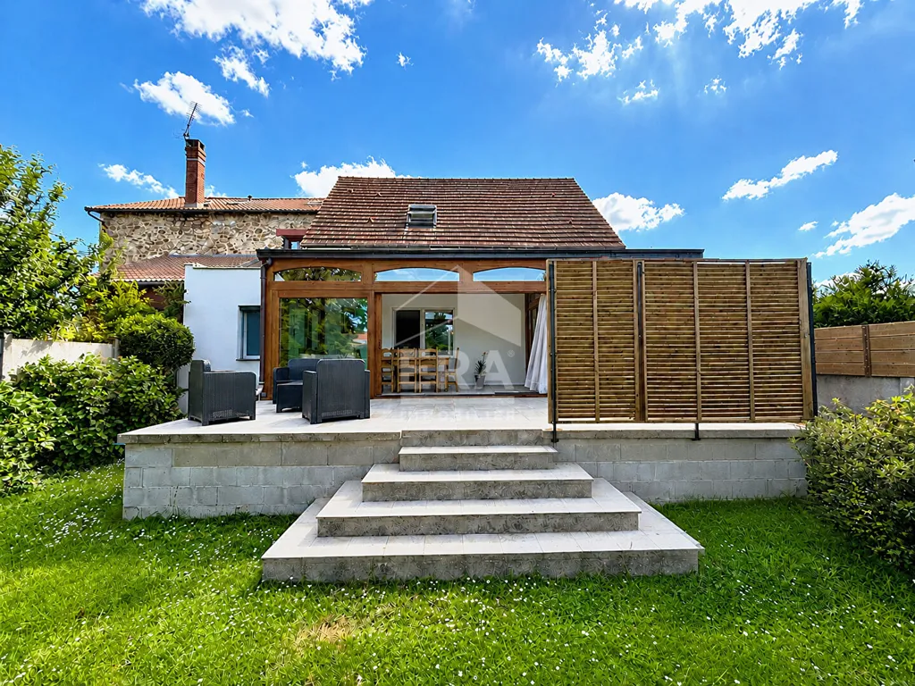 Terrasse - Maison Rénovée avec Isolation Extérieure à Lardy