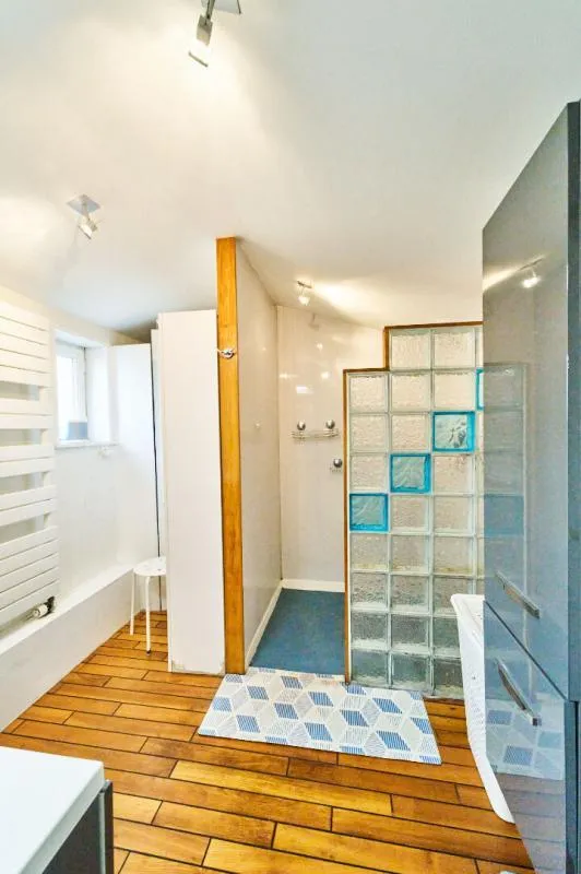 Vannitoad - Rural House with Guest Wing in La Verrie