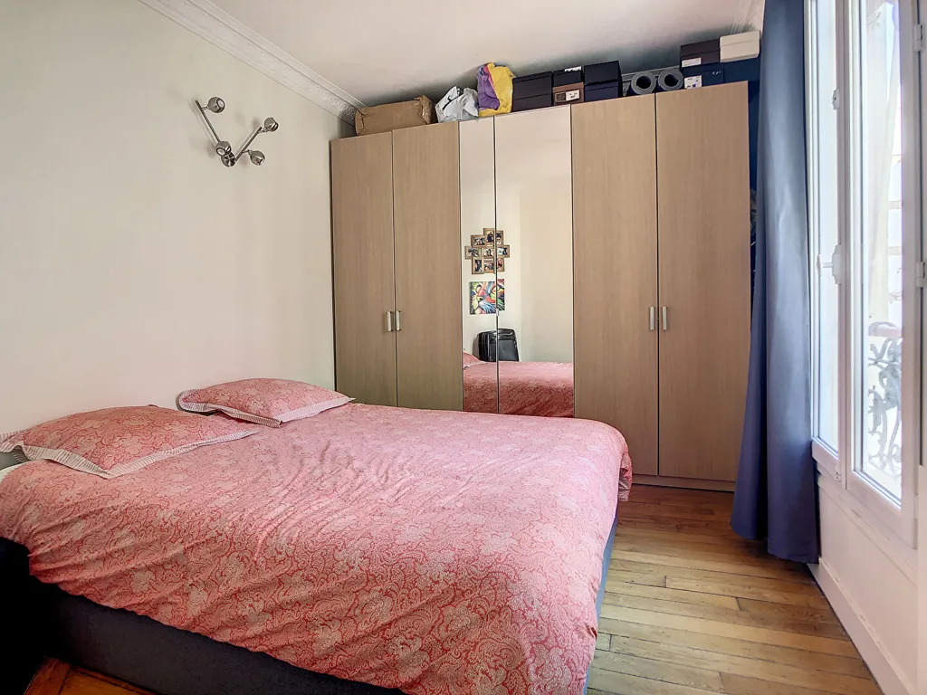 Magamistoad - 2-Bedroom Parisian Flat with Courtyard View