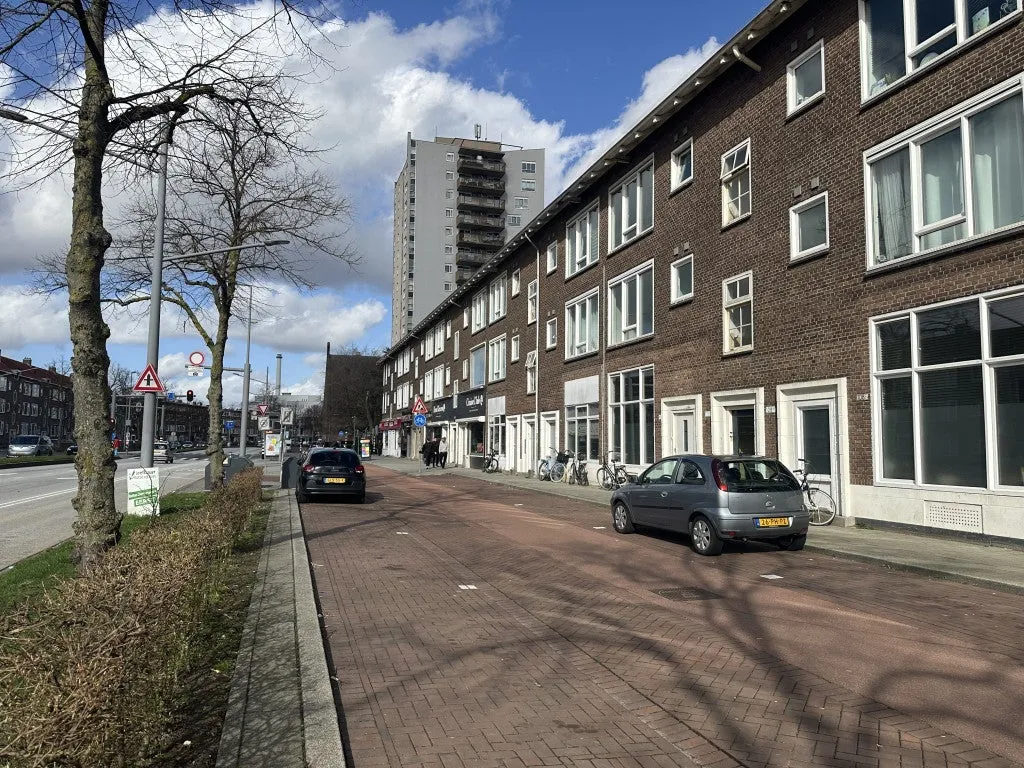 Extérieur - Historic Apartment with Balcony on Bergsingel