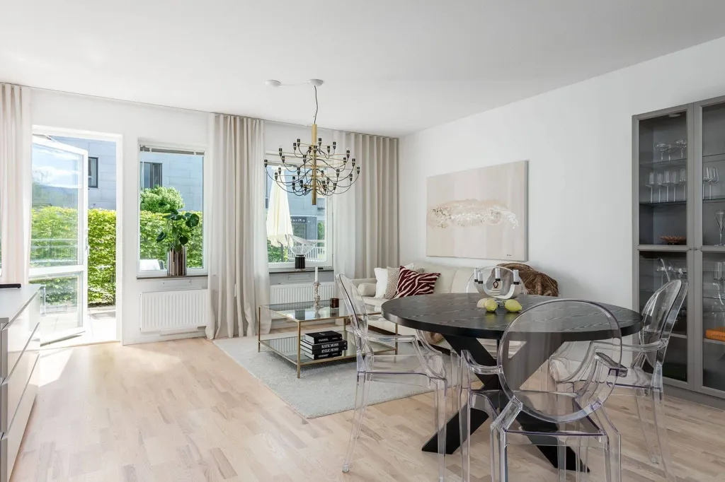 Salle à manger - Two-Bedroom Flat with Garden View in Tannefors