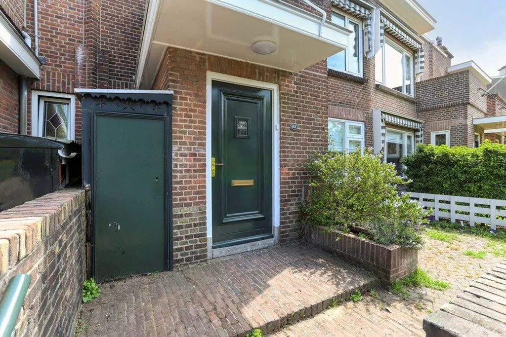 Välivaade - Tussenwoning with Garden in Den Haag