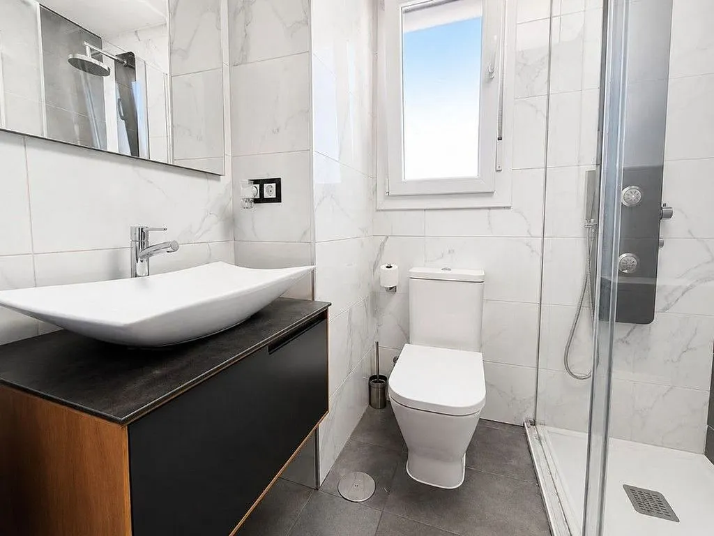 Salles de bain - Semi-New Apartment with Pool in Poniente-Norte