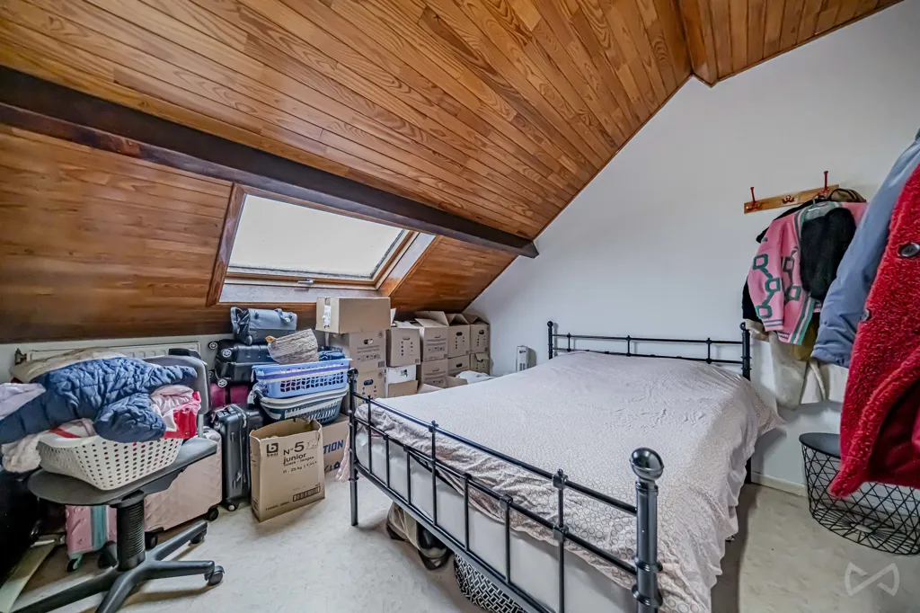 Chambres - Maison Fonctionnelle avec Jardin à Dampremy