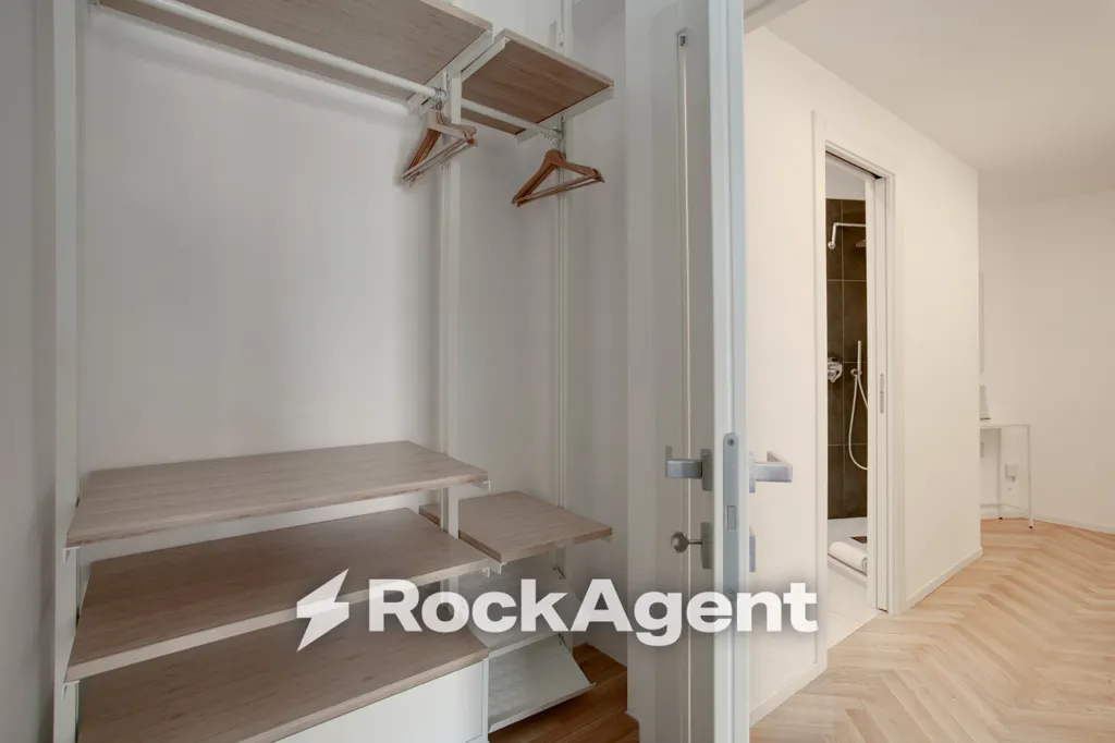 Toad - Ristruttured Apartment with Balcony in Rome
