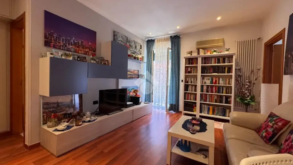 Living Room - Rusticated Two-Bedroom Apartment in Bari