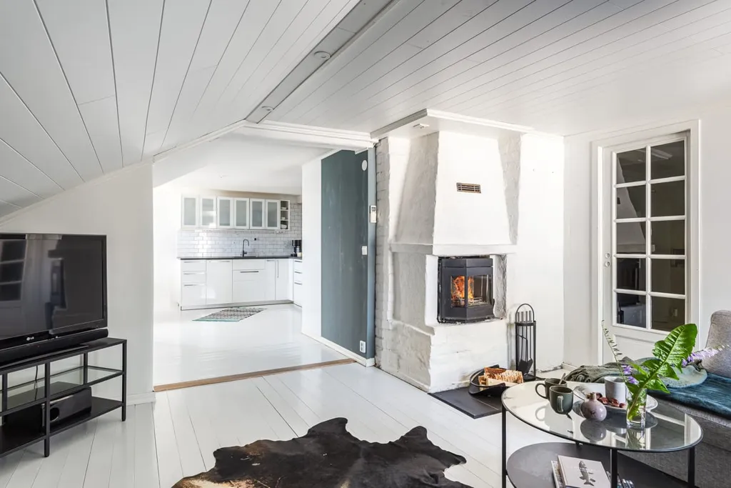 Soggiorno - Charming Attic Flat with Sundsvall Bridge View