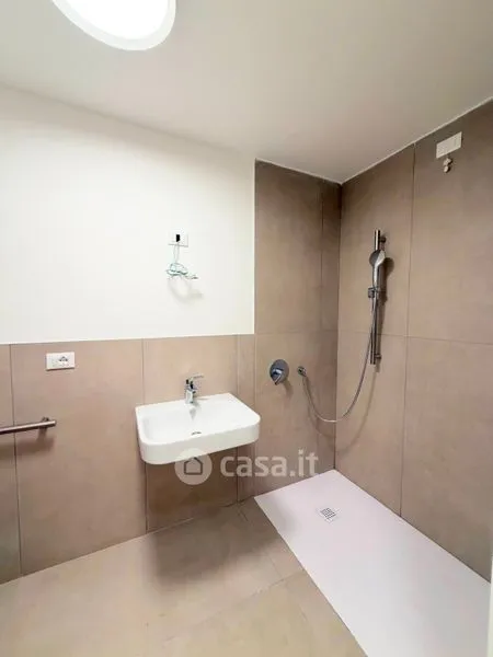 Bathrooms - Fully Furnished Flat in Central Bologna