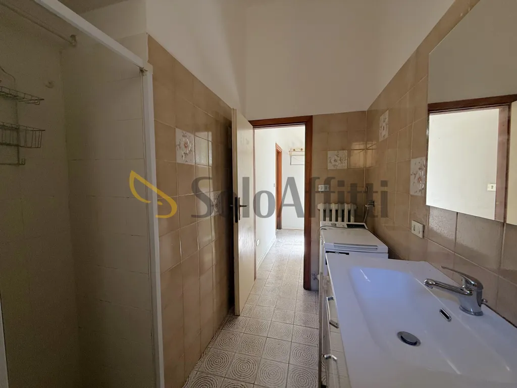 Vannitoad - Partially Furnished Triplex in Forlì's Historic Centre