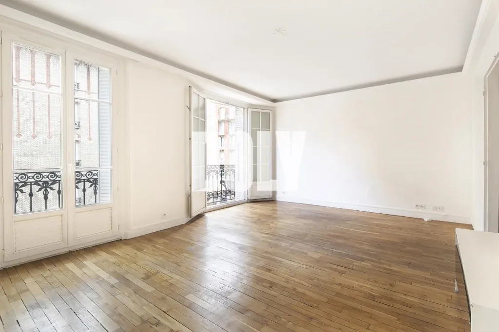 Pièces - Appartement 5 Pièces avec Ascenseur à Saint-Mandé