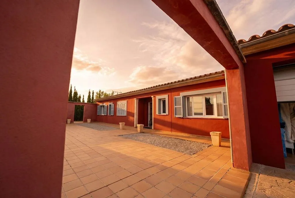 Garden - Single-Storey Villa with Pool in Sa Planera