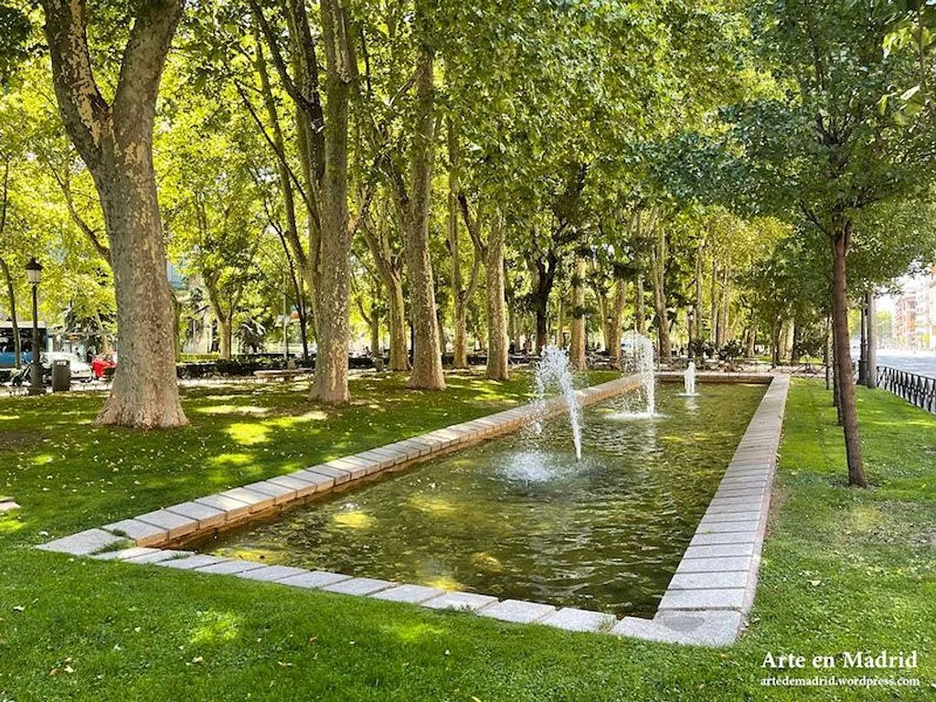 Luxury Flat with Private Pool in Huertas-Cortes