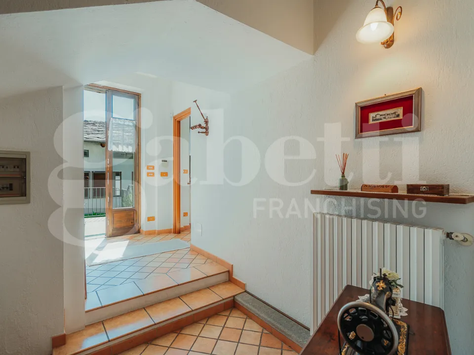 Esik - Rustic Villa with Private Park in Bibiana