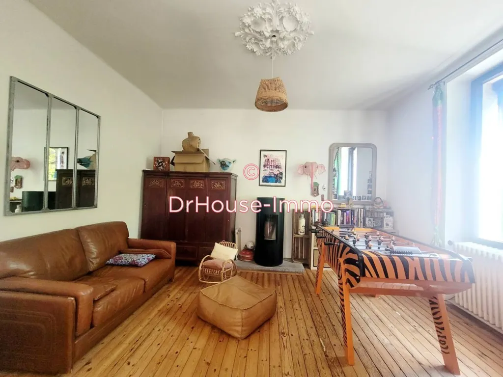 Living Room - Charming 5-Piece House in Nantes
