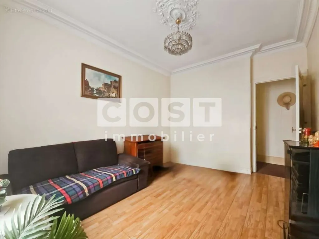 Séjour - Appartement Traversant au Calme à Asnières-sur-Seine