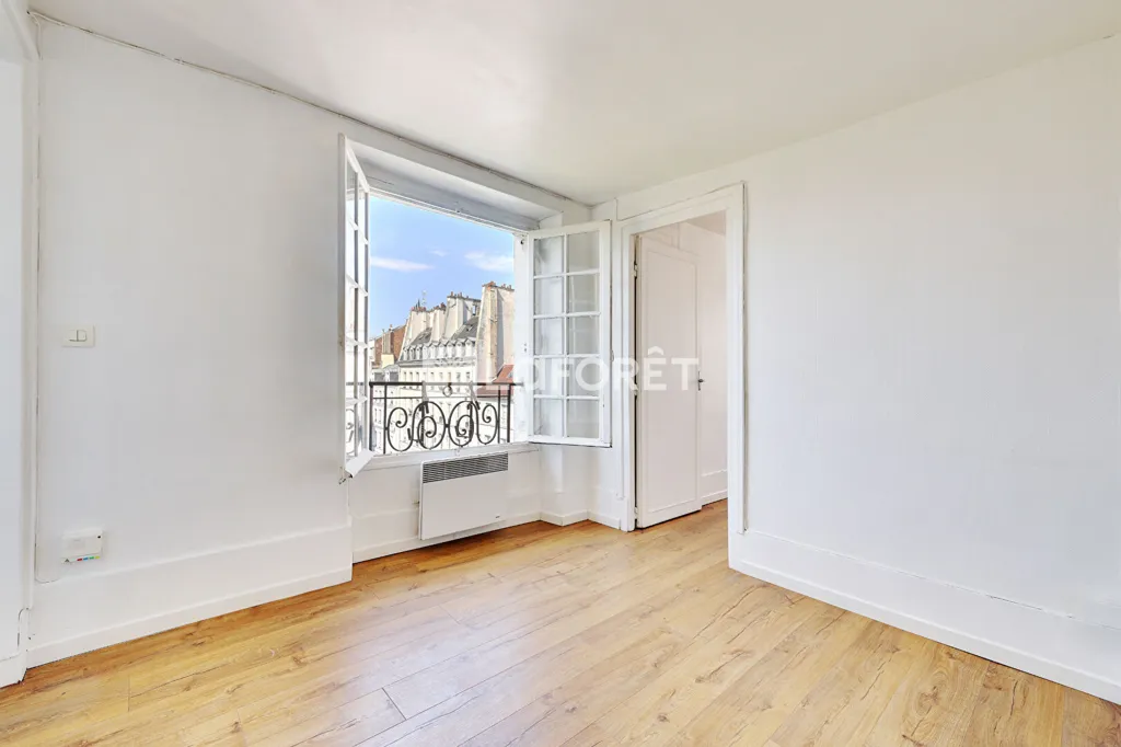 Pièces - Appartement avec Vue Dégagée au Marais, Paris 3ème
