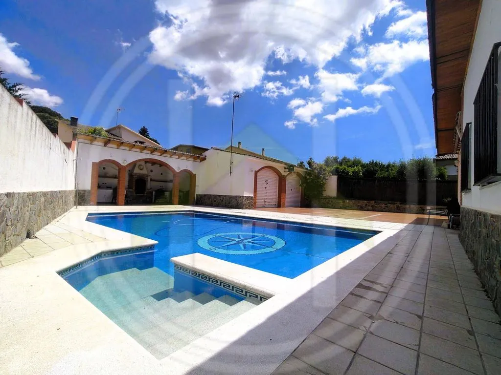 Piscine - Luxury House with Pool in Cànoves i Samalús