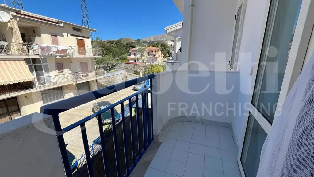 Rõdu - Apartment with Sea View in Scalea