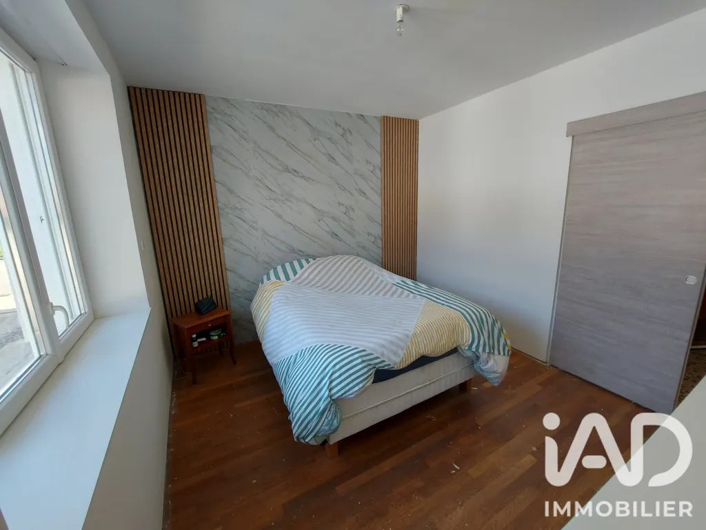 Magamistoad - Spacious 3-Bedroom House with Terrace in Arinthod