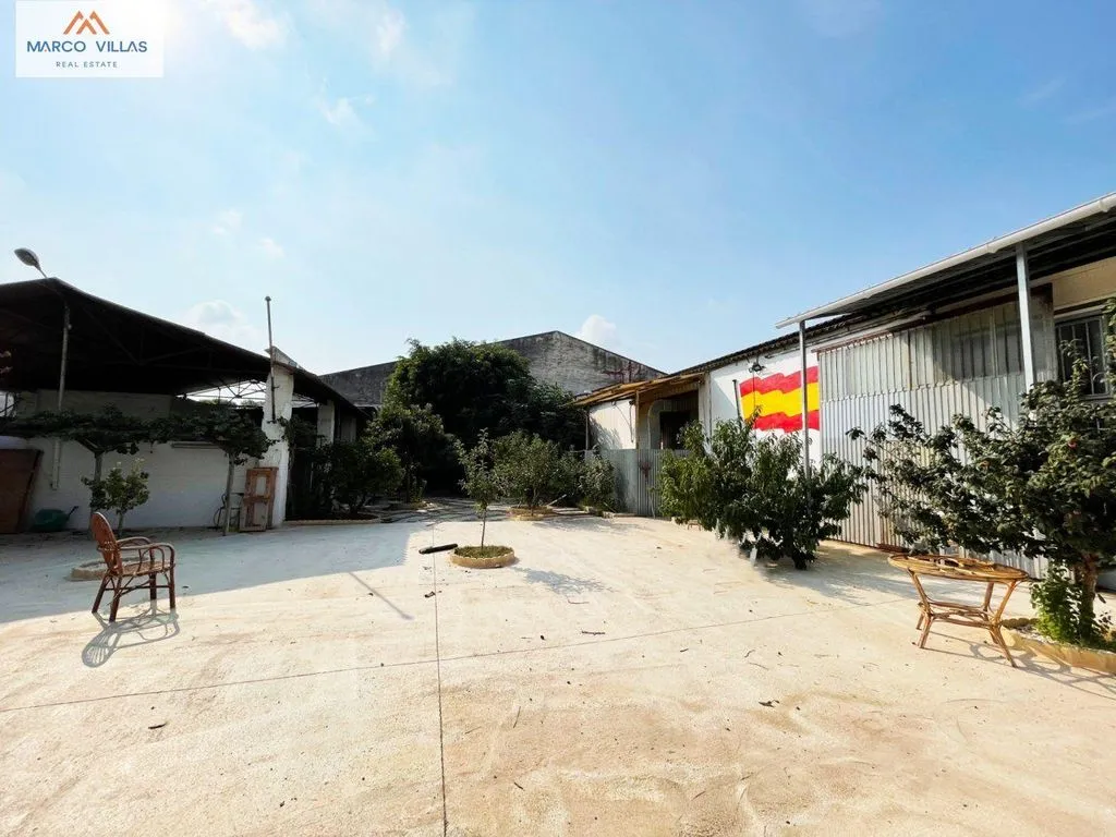 Aed - Detached House with Pool and Factory in Almoradí