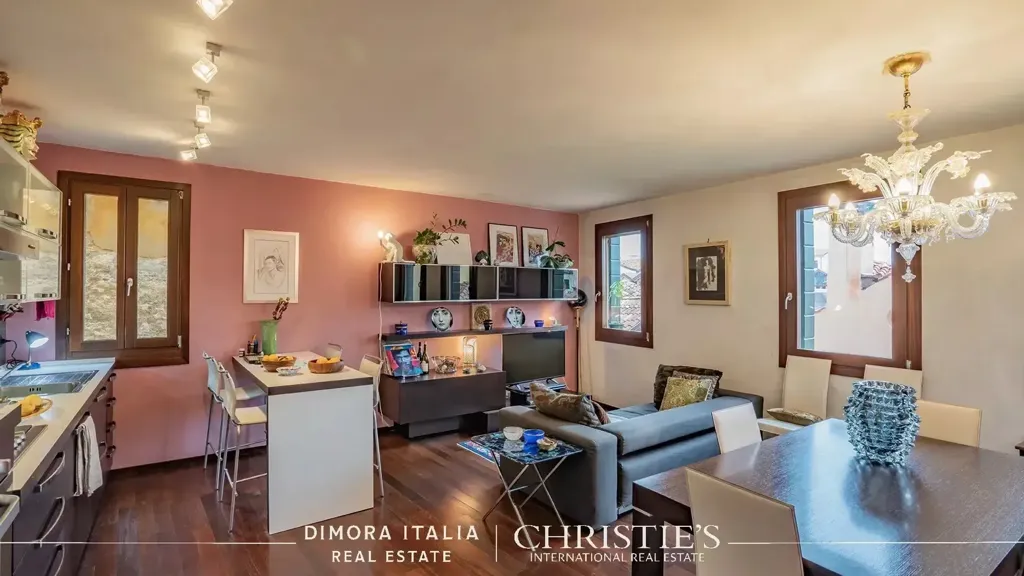 Söögituba - Restored Apartment with View in Venice