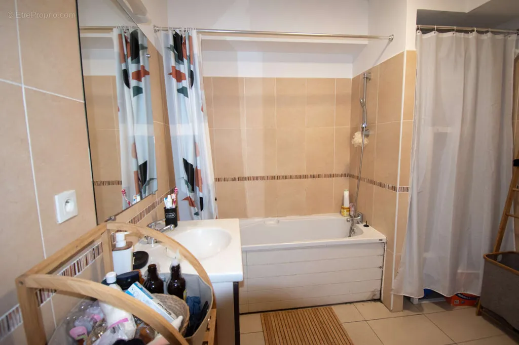 Bagni - Duplex with Parking in Sainte-Clotilde