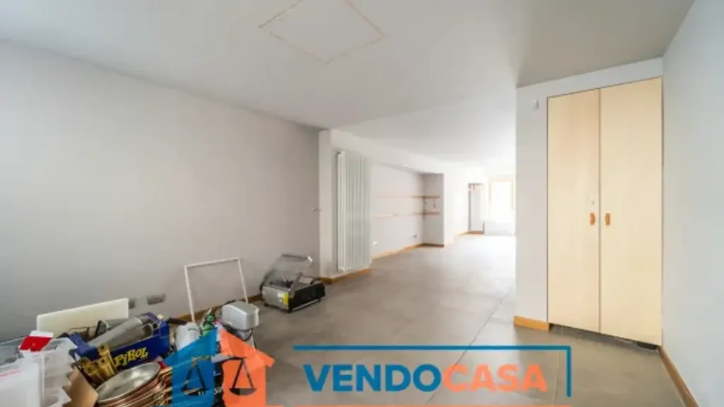 Buanderie - Office Space with Balcony in Cuneo
