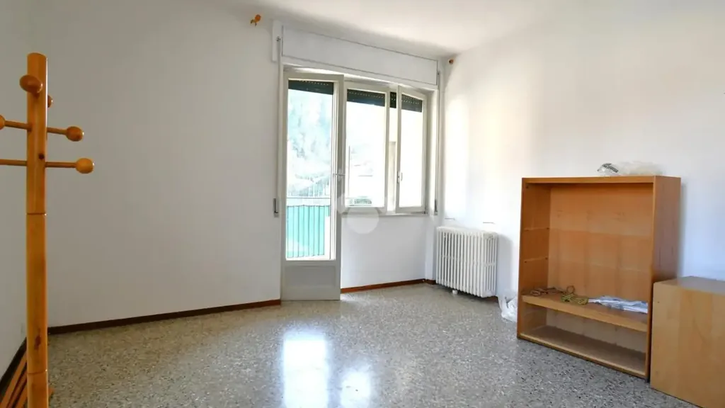Magamistoad - Bright Trilocale with Balcony in Como
