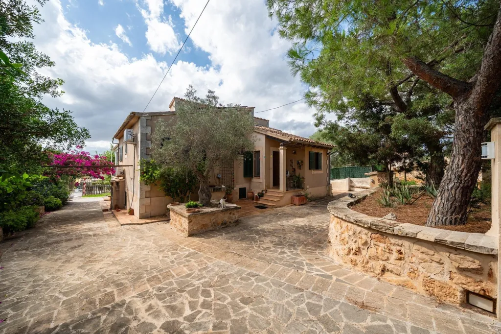 Rustic Finca with Pool in Pòrtol, Mallorca