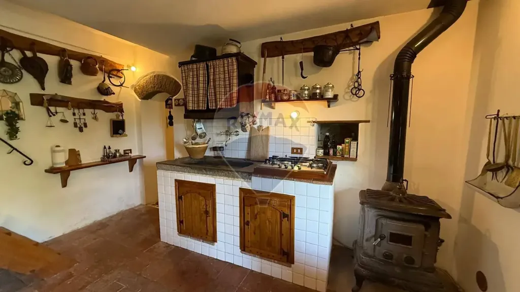 Cuisine - Rustic Stone Cottage with Panoramic Views in Bagni di Lucca
