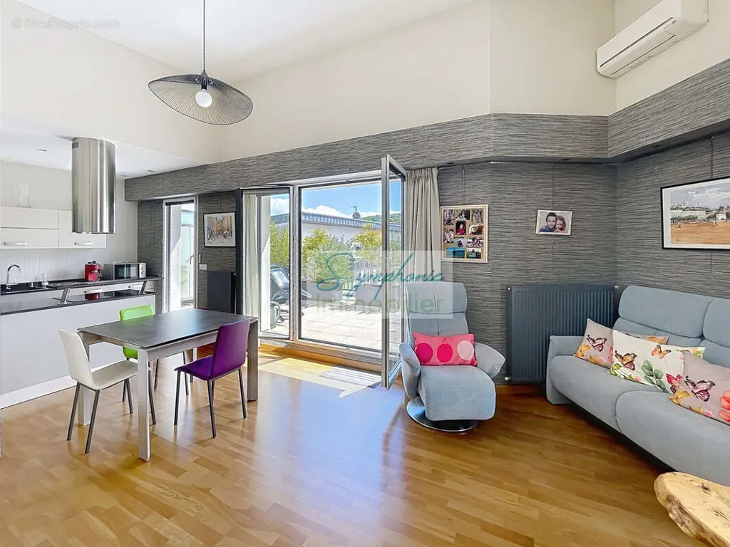 Elutuba - Apartment with Panoramic Mountain View in Chambéry