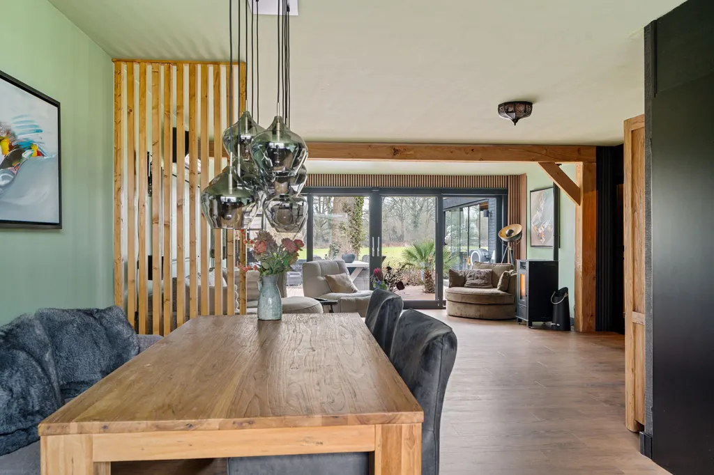 Salle à manger - Maison 5 pièces à Borne
