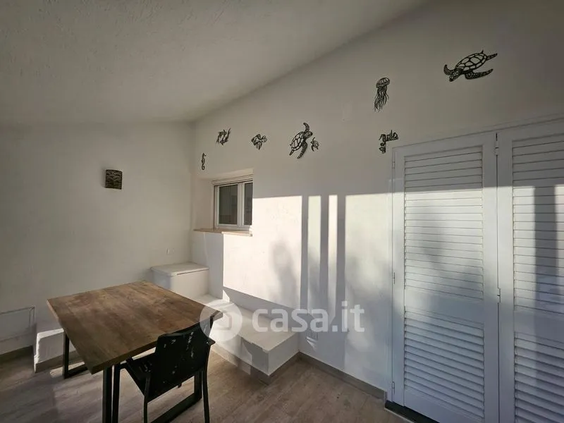 Salle à manger - Rustic Villa with Garden in Rosamarina, Ostuni