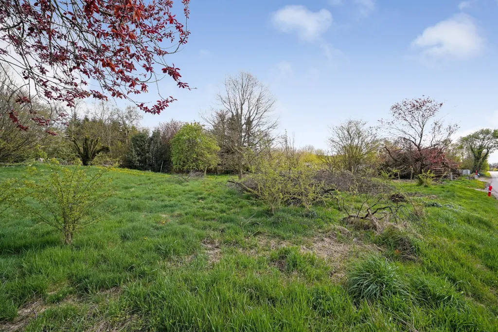 Jardin - Year-Round Plot with 4G Coverage in Østbirk
