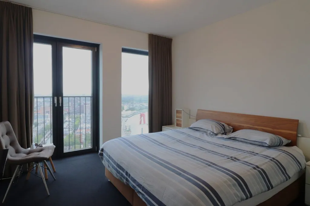 Bedrooms - Furnished Apartment with City View in Rotterdam