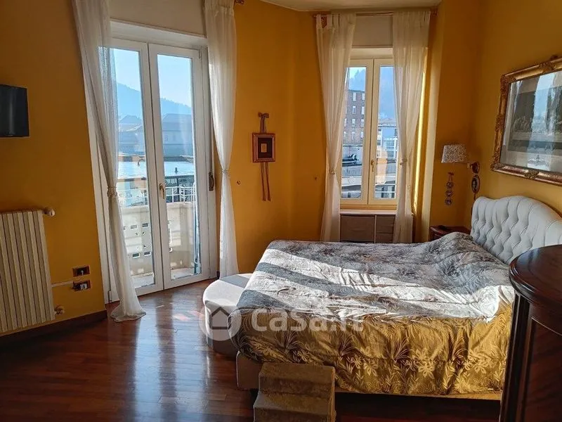 Chambres - Restored Apartment with Balconies in Como Borghi