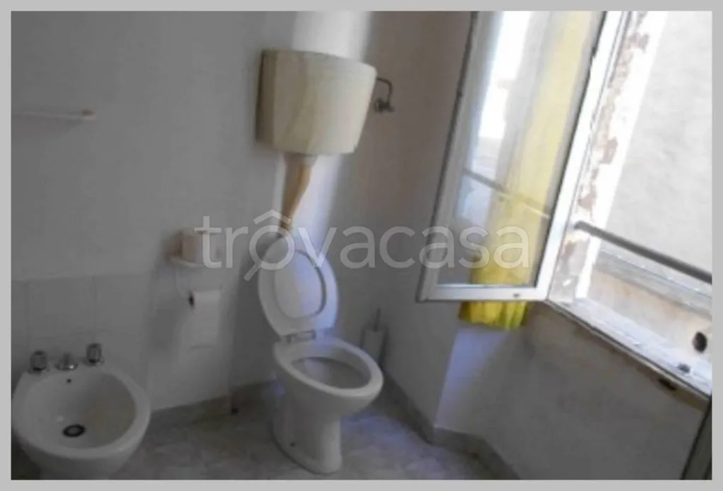 Salles de bain - Apartment with Balcony in Urbino