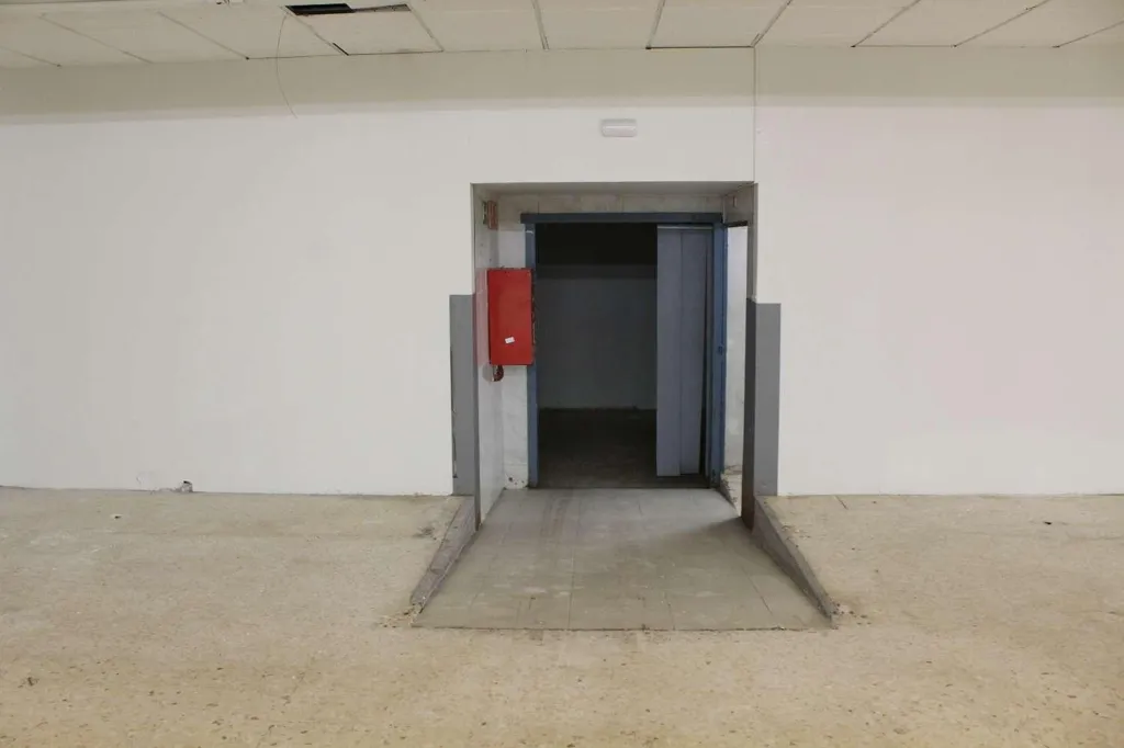 Garaaž - Commercial Space with Parking in Benicasim