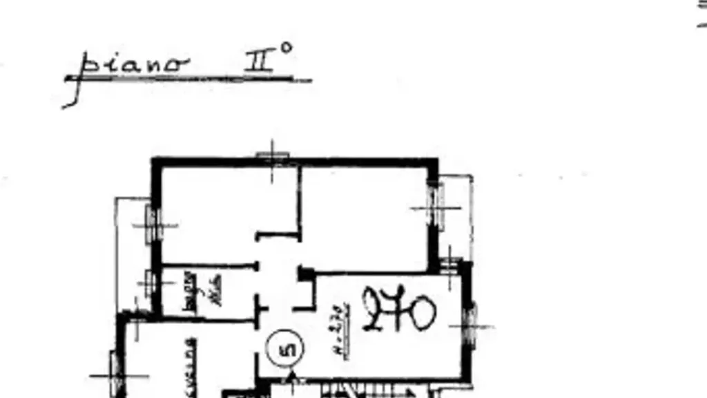Plaan - Apartment with Balcony in Asti