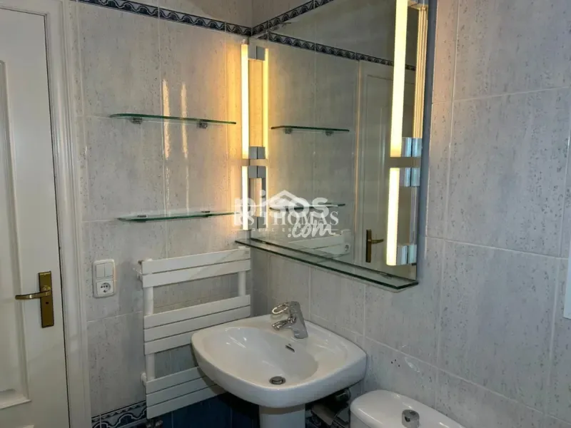 Vannitoad - Spacious Flat with Thermal Water in Escaldes-Engordany