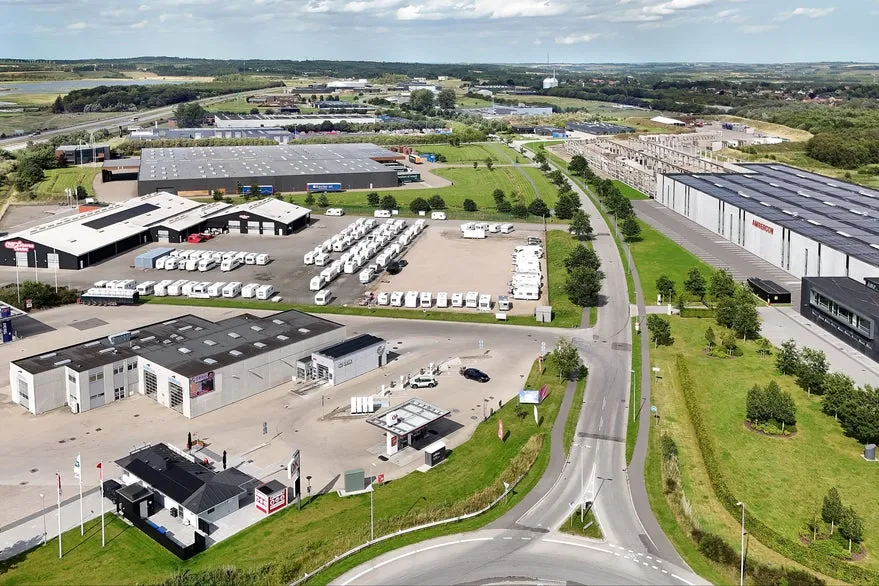 Vue aérienne - Commercial Land with E45 Access in Støvring