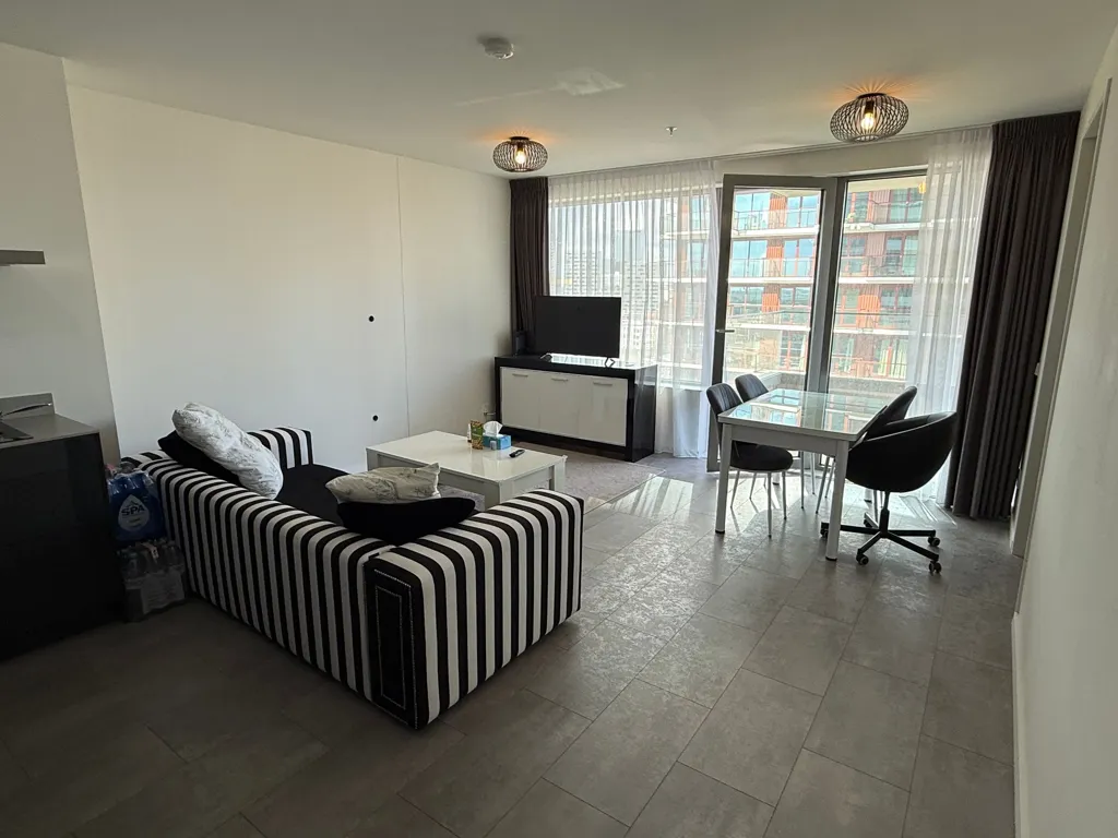 2-toaline korter asukohas Rotterdam
