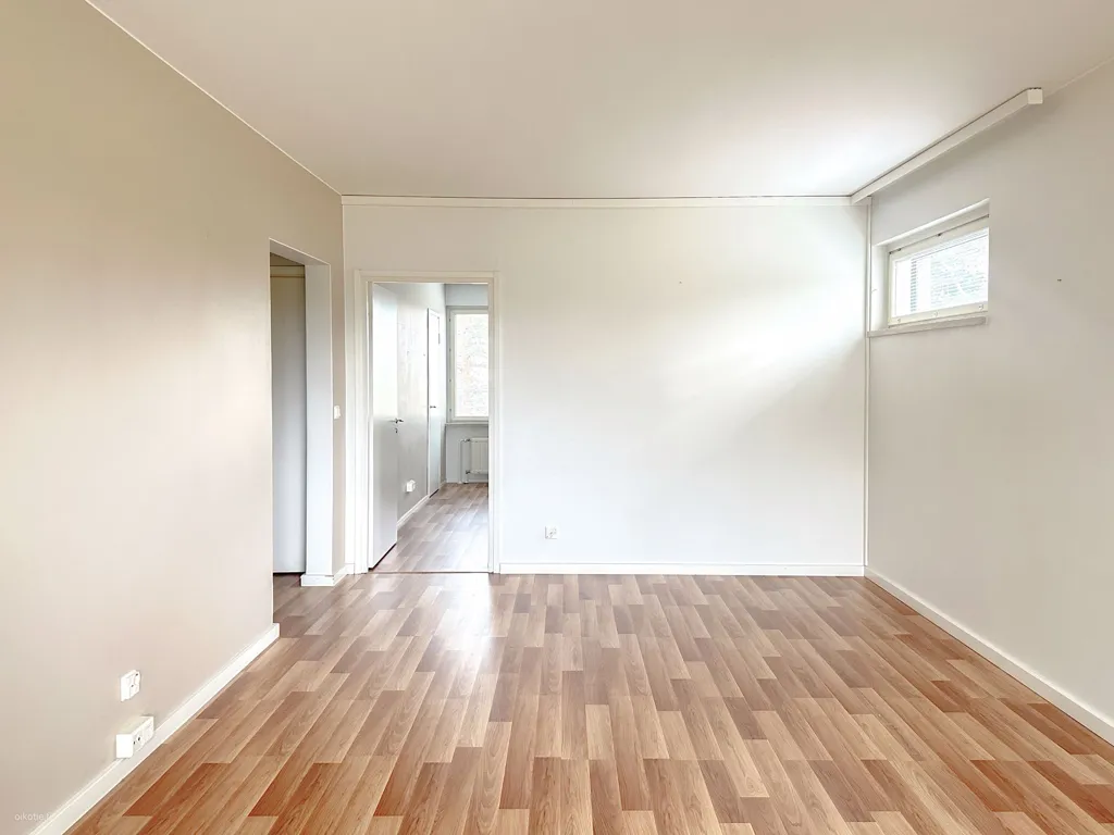 Pièces - Apartment with Balcony in Kiveriö, Lahti