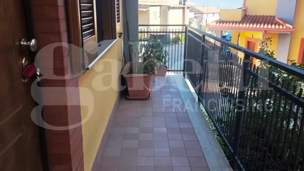 Rõdu - Apartment with Solar Panels in Marano Marchesato