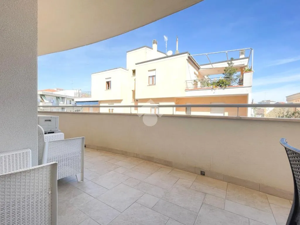 Rõdu - Modern Apartment with Balcony in Central Vasto