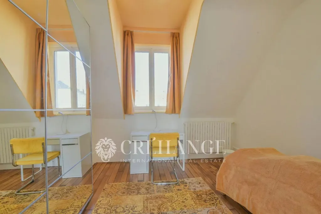 Magamistoad - Renovated Flat in Historic Building, St-Germain-en-Laye Centre