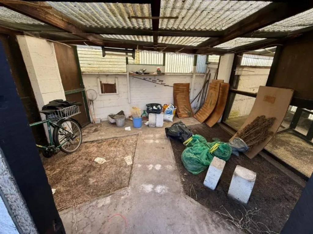 Garage - Maison mitoyenne à rénover à Melen
