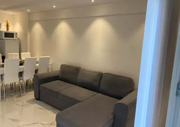 Elutuba - 1-Bed Flat with Terrace in Cannes Centre
