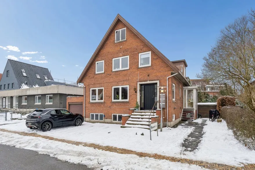 Esterno - Mixed-Use Property with Central Location in Odense