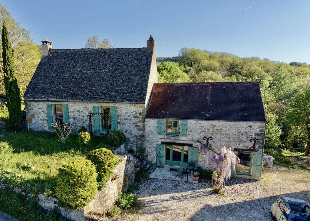 Õhuvaade - Luxury House with Pool in Saint-André-d'Allas